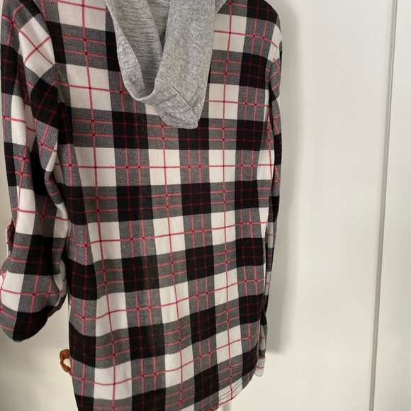 Light weight plaid jacket - Picture 2 of 3